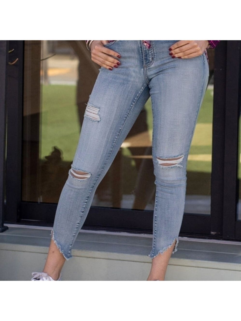 Grace & Lace EUC Ankle length shark bite Hem Jeggings.